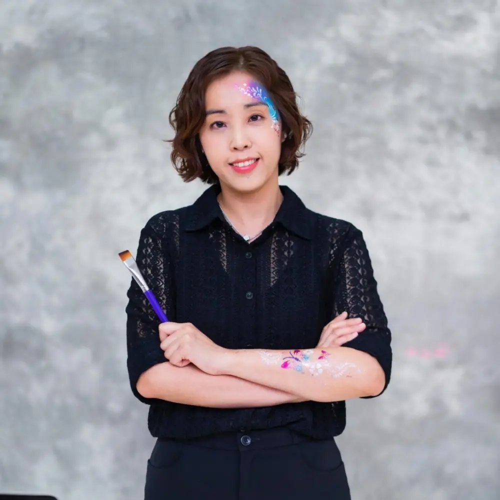 Claudia Wong Face painting 16.webp