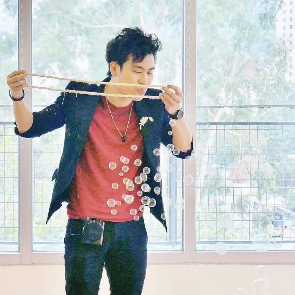 Oscar 魔術師泡泡藝術家